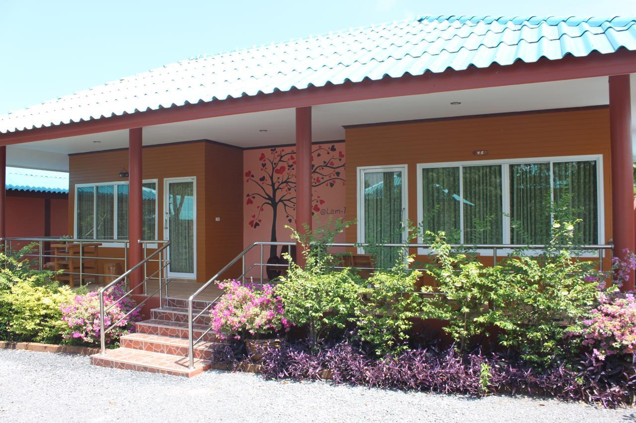 Lam-Tong Resort Don Sak Εξωτερικό φωτογραφία