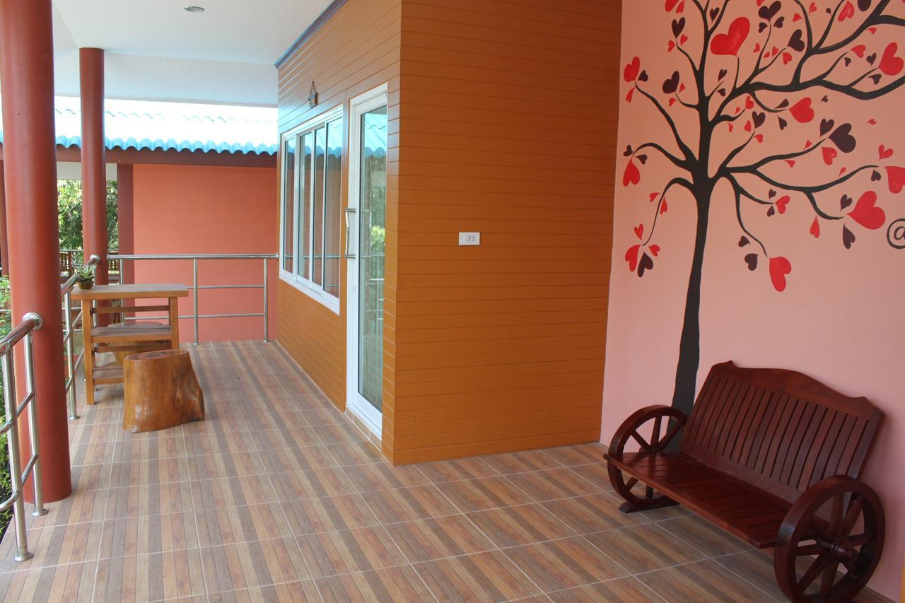 Lam-Tong Resort Don Sak Εξωτερικό φωτογραφία